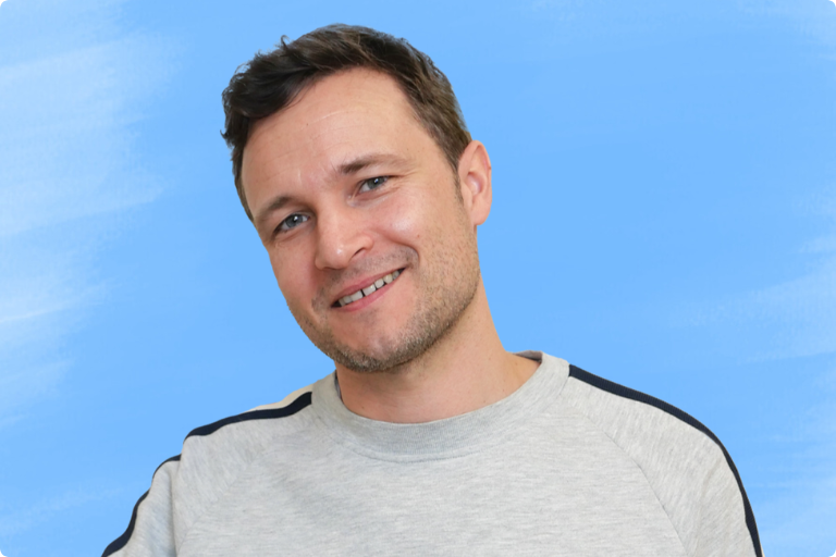 Photo of Adrian Bartha, raisin's CEO