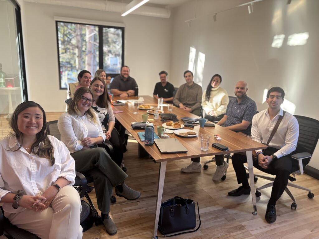 Group of fundraising professionals at a Jeffersonian Dinner hosted by raisin Software.